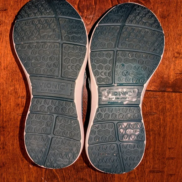 Vionic Womens Julianna Sz 5 Sage Green Slip-on Sneaker Mesh Work Shoe Comfort - Picture 11 of 12